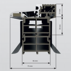 <strong>Standardtür</strong> - Stärke 82 mm- sichtbare Bänder<br><strong>Energiesparende Tür (passiv)</strong> - Stärke 100 mm- versteckte Bänder
